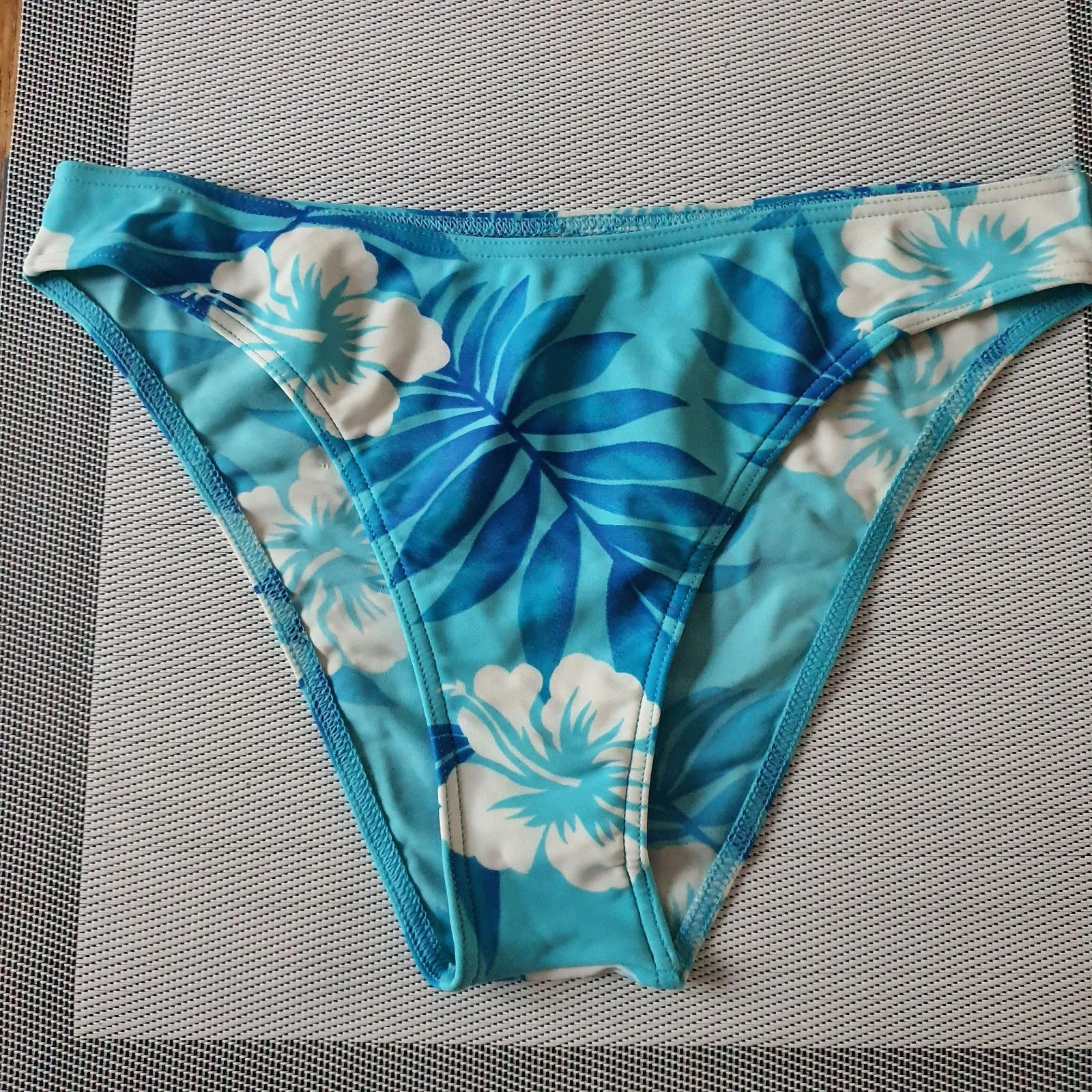 Bikini – photo 3
